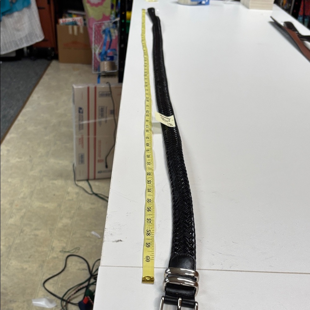 Roundtree & Yorke Black Braided Leather Belt